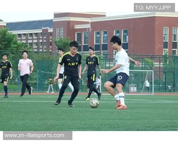 齐齐哈尔足球队奋勇争先力争佳绩展现青春风采与团队精神